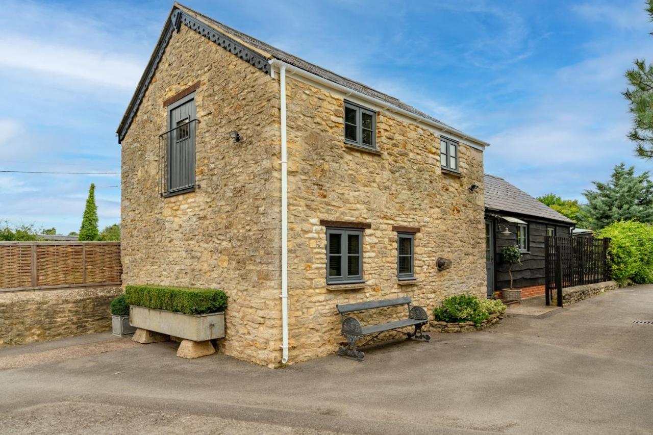 Buff Lodge Tackley Bagian luar foto